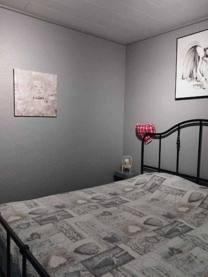 La Chambre D Angeline Foy-Notre-Dame Buitenkant foto